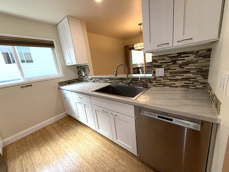 1732 SE Insley St #1732 — Photo 13