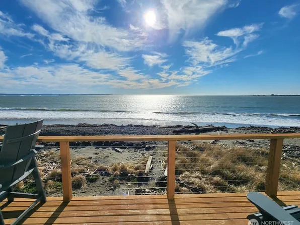 289 Marine View Drive SE, Ocean Shores, WA 98569