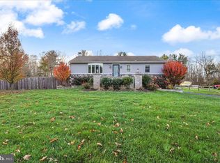 957 Mary Ellen Ln, Collegeville, PA 19426