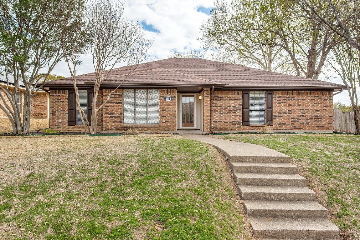 2104 Nob Hl, Carrollton, TX 75006 Zillow