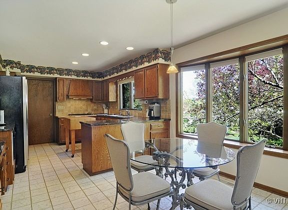4th image of 21605 W Hilandale Ct