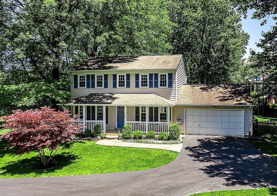 1st image of 2708 Willow Dr