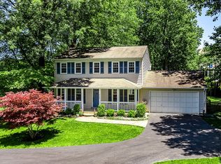 2708 Willow Dr, Vienna, VA 22181