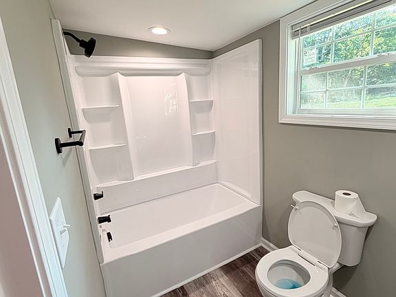 2nd image of 212 Murphy Ln