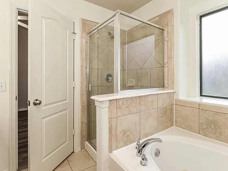 969 Oak Lynn Dr — Photo 12