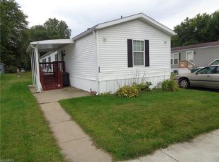 309 Driftwood Dr SE, New Philadelphia, OH 44663