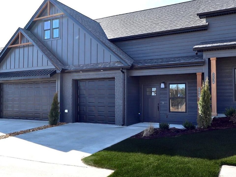 1st image of 3216 Green Turtle Ln NE