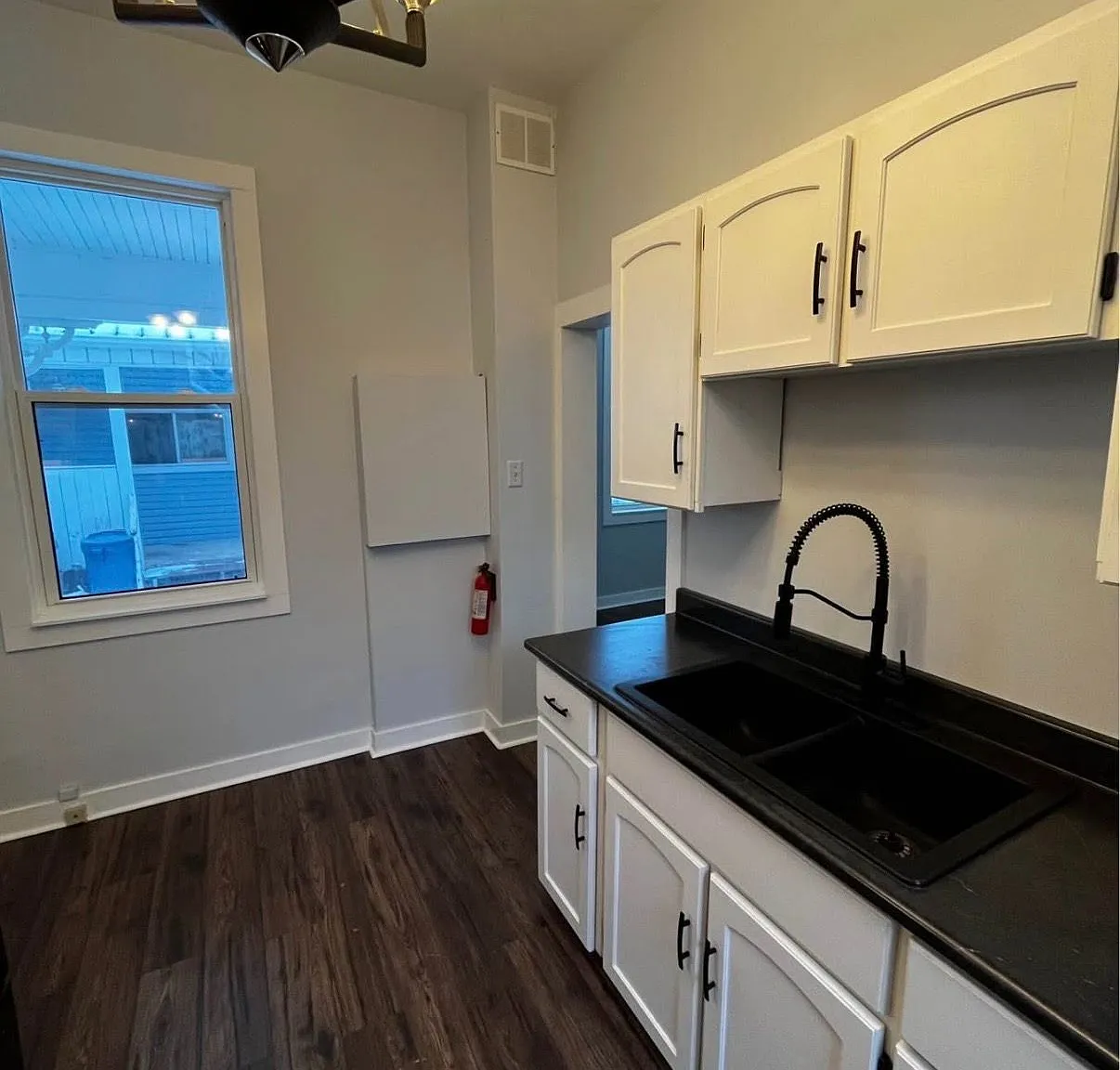 2 bed, $2,000 — Photo 2