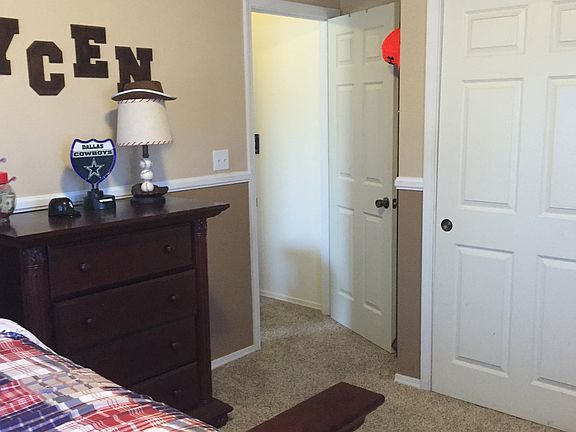 New carpet in all bedrooms 