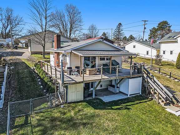 5th image of 3013 Loehrs Landing Dr