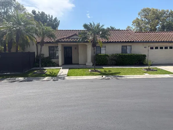 2034 W Compass Ln, Anaheim, CA 92801