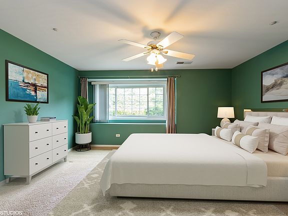 5th image of 1413 W Hawkes St #7