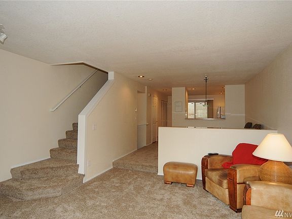 4th image of 780 122nd Ave NE