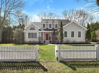 8 Cowhill Ln, Wainscott, NY 11975