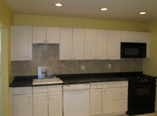 117 Blydenburg Ave, Smithtown, NY 11787