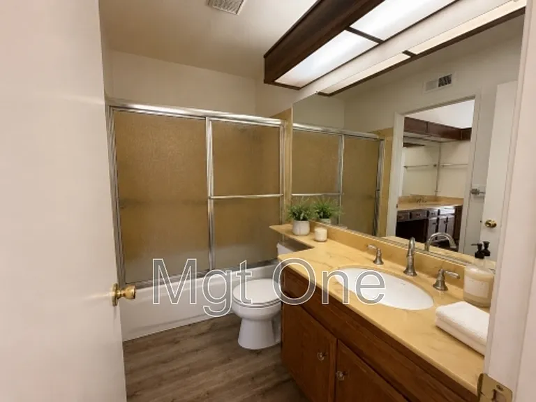 235 Oahu Way — Photo 13
