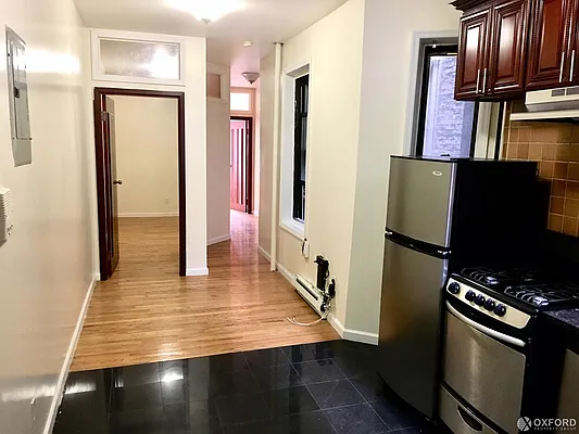 Rented by Oxford Property Group | media 12