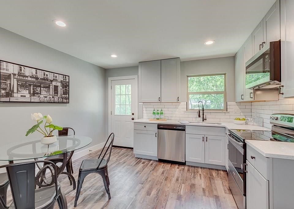 1st image of 2515 Province Ln