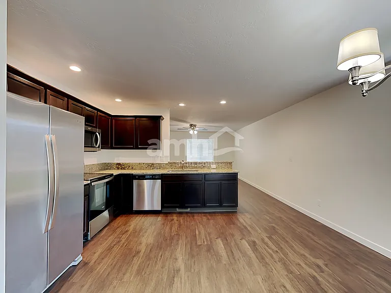 9963 W Rustica St — Photo 3