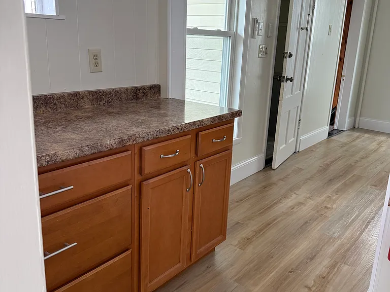 592 Belmont St #1 — Photo 12