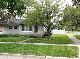 1367 N Bywood Ave, Clawson, MI 48017