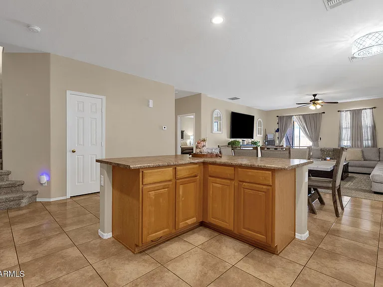 3422 W Leodra Ln — Photo 5