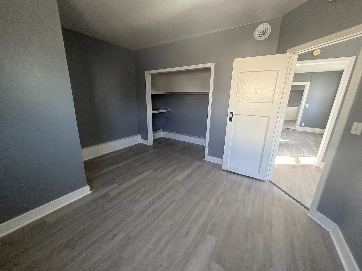 2 bed, 1000 sqft, $850 — Photo 2