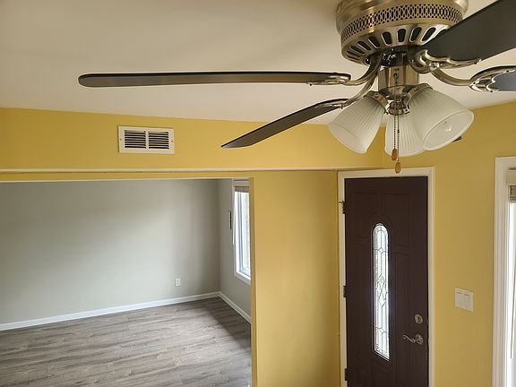 4th image of 107 Lombard Ct