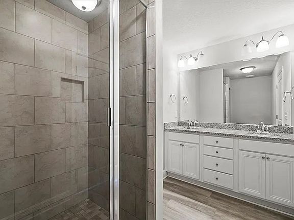 4th image of 65 Crossing Ln Unit F