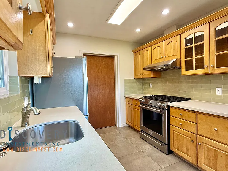 16 Carisbrook Ln — Photo 16