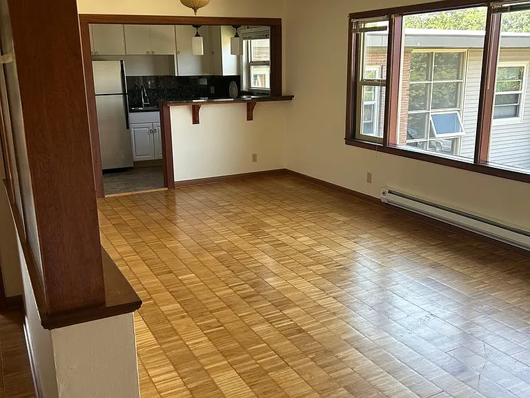 Magnolia Court — Photo 3