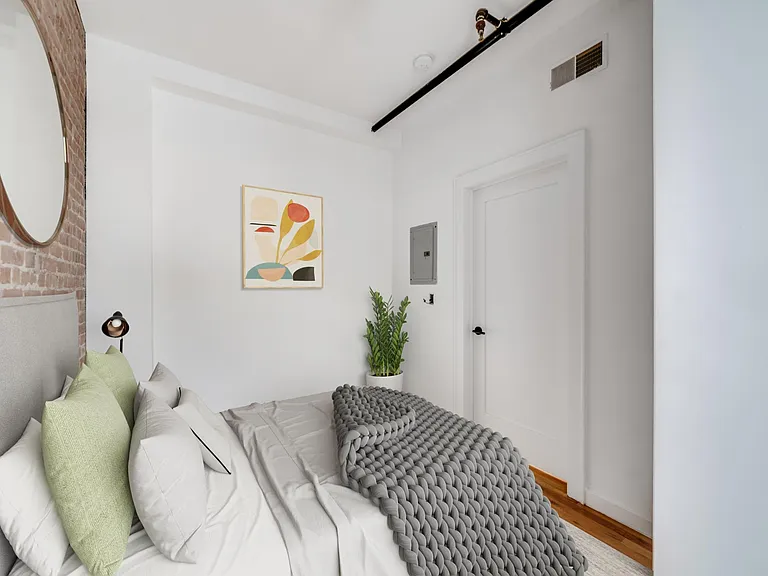 221 Washington St #303 — Photo 5