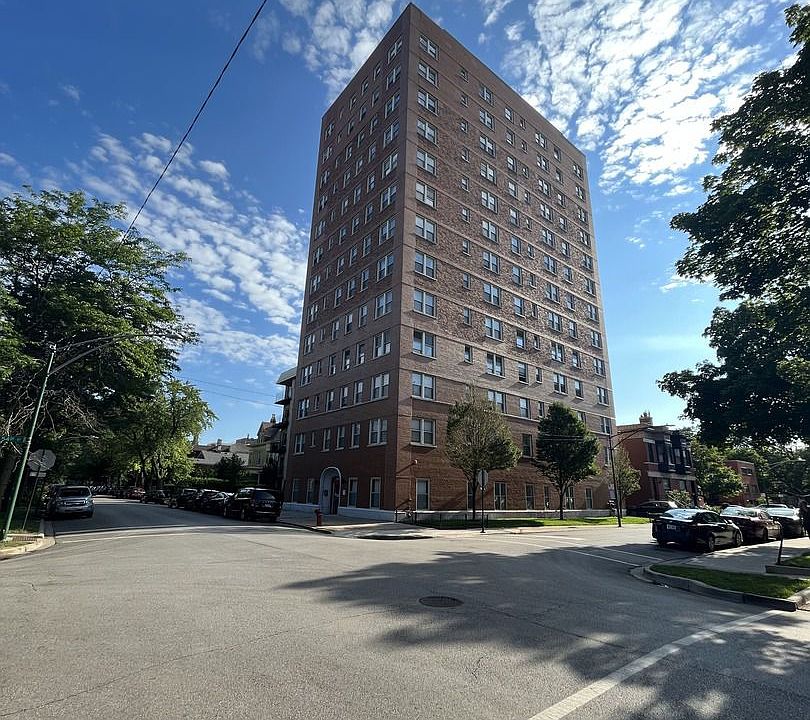 1st image of 5400 S Harper Ave Unit 1004