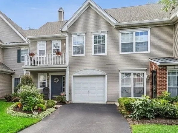 503 Well Sweep Rd, Whitehouse Station, NJ 08889