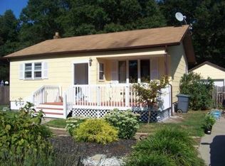 169 Cumberland St, Mastic, NY 11950