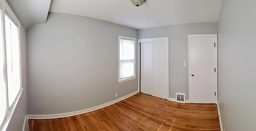 4926 N 61st St — Photo 10