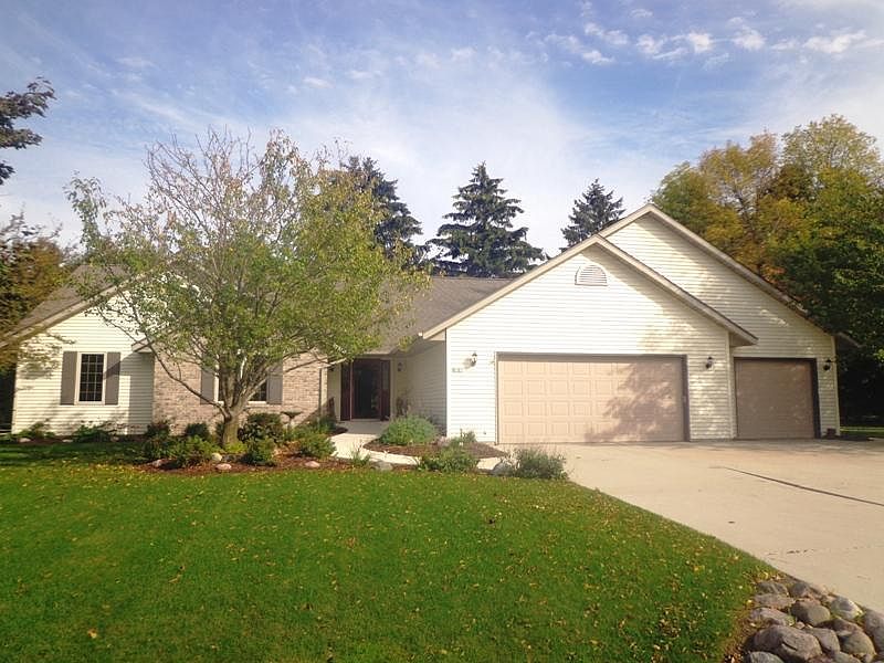 1st image of 5721 Sherwood Dr