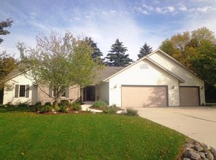 5721 Sherwood Dr, Sheboygan, WI 54027