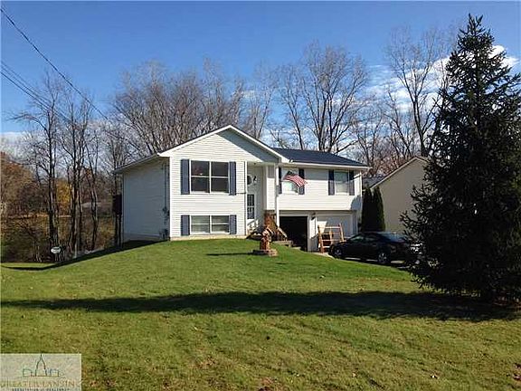 2nd image of 7327 Victoria Dr
