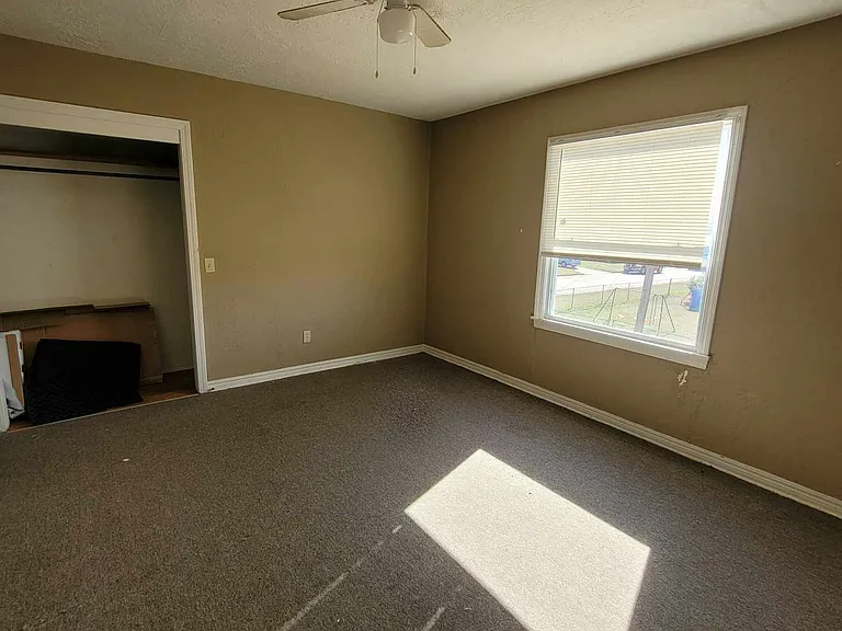 1005 N B St #2 — Photo 5