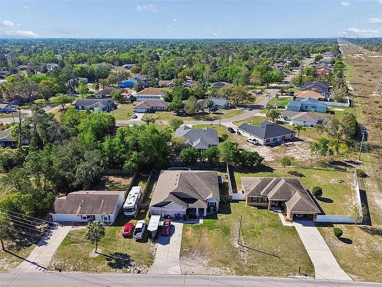 13046 Linden Dr — Photo 15