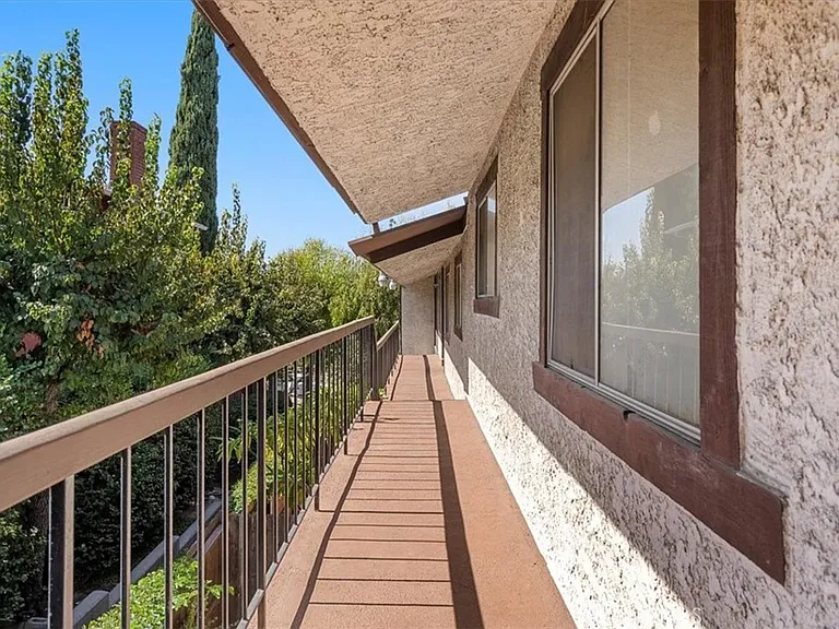 3424 Pueblo Ave #8 — Photo 25