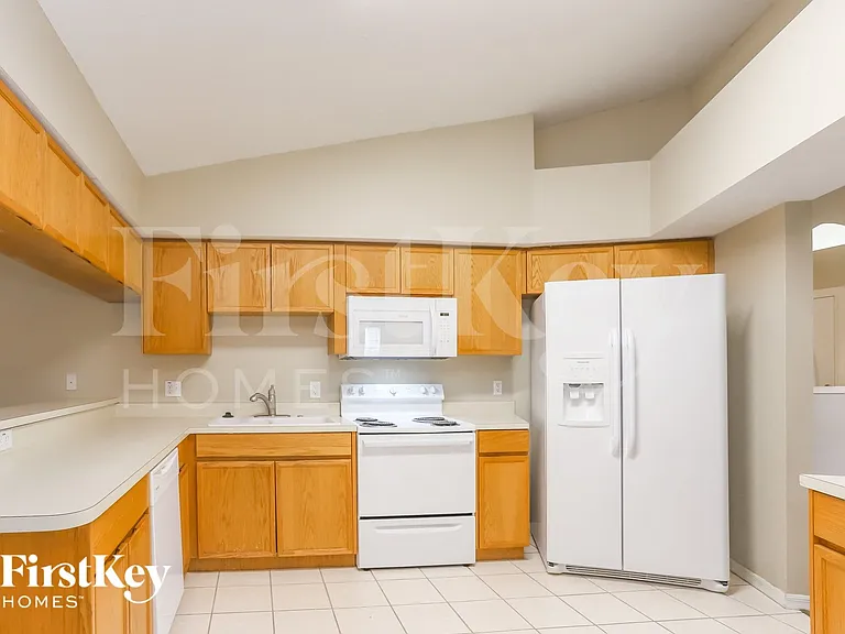4411 Blantyre Pl — Photo 5