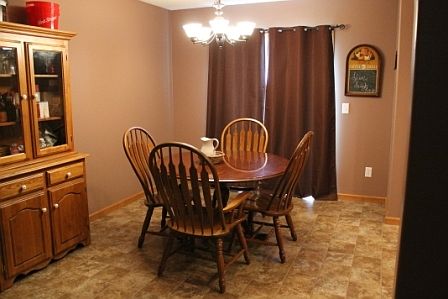 5th image of 304 Glory Ave