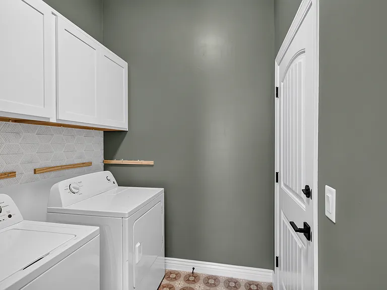 13445 Emerald Crystal Dr — Photo 27