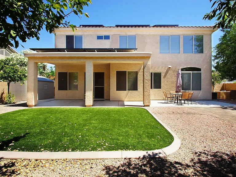 239 W Desert Ave — Photo 10