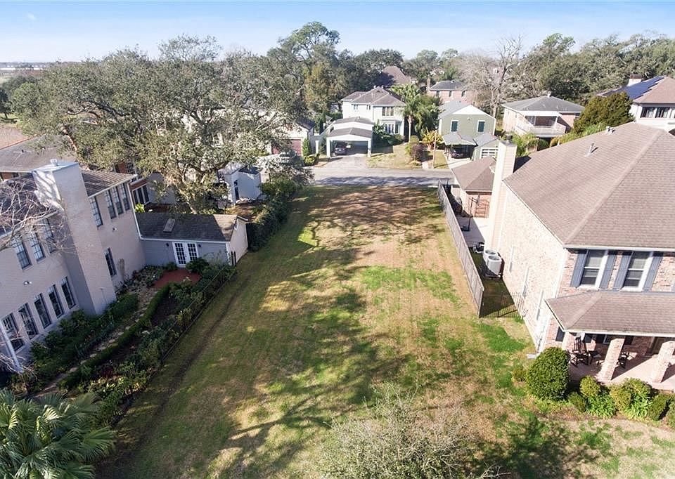 1st image of 2 Egret St