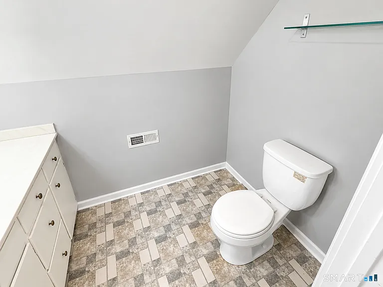 28 Lewis Ln — Photo 18