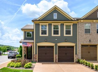 911 Silkwood Cir, Nashville, TN 37221