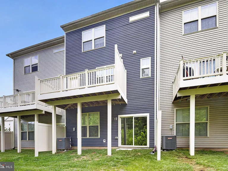 7906 Marietta Dr — Photo 36